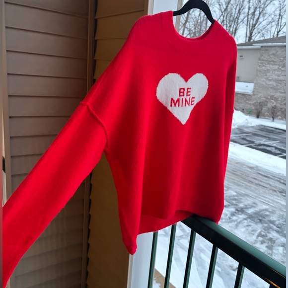 🆕♥️ CeCe Red Heart Graphic Knit Sweater Oversized Valentine Cozy Pullover Size L - Picture 5 of 15